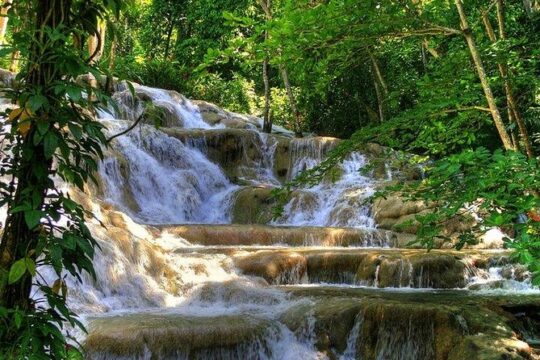 Ochio Rios Ship Port to Bob Marley Nine, Miles Dunns River