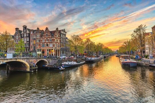 Private Direct Transfer from Brussels to Amsterdam