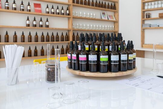 Perfume creation workshop in Bordeaux Center
