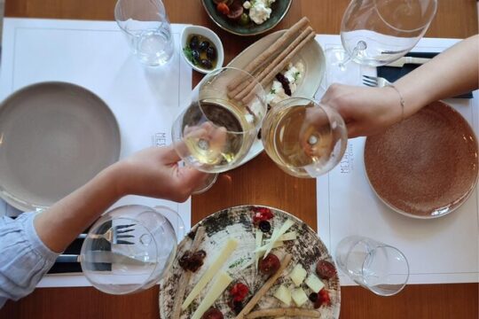 Cretan Wine Tour and Tasting with a Local Expert