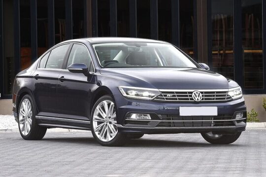Private Transfer: Podgorica Airport TGD to Podgorica in Sedan Car