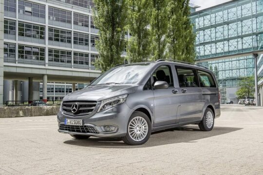 Private Airport Departure Transfer: Central London to London Heathrow