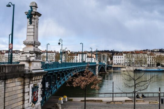 Lyon: Private Historic Guided Tour