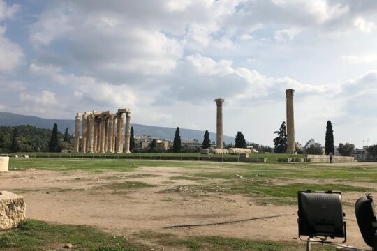 Transfers and Guided Tours in all over Greece, sightseeing and Private hire!!