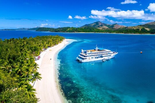 Blue Lagoon Cruises - Explorer Cruise - 3 Nights
