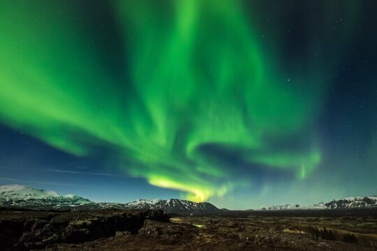 Private Winter Wonder Golden Circle Tour with Northern Lights