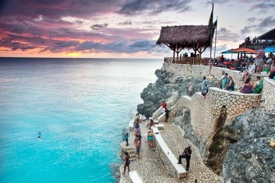 The Negril Experience: {Local Stops, 7 mile Beach & Ricks Café}