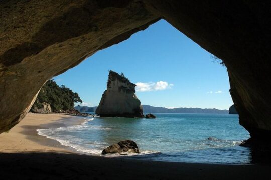 5 Day Coromandel Explorer from Auckland (must be 21 for car rental)