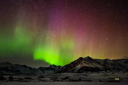 8-Days Northern Lights Exploration Tour from Reykjavík