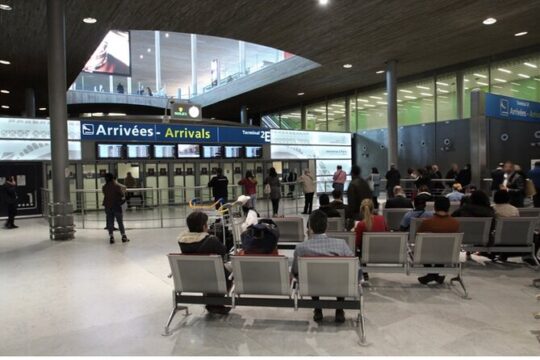 Private transfer from CDG or ORY airport to Paris or Disney hotels