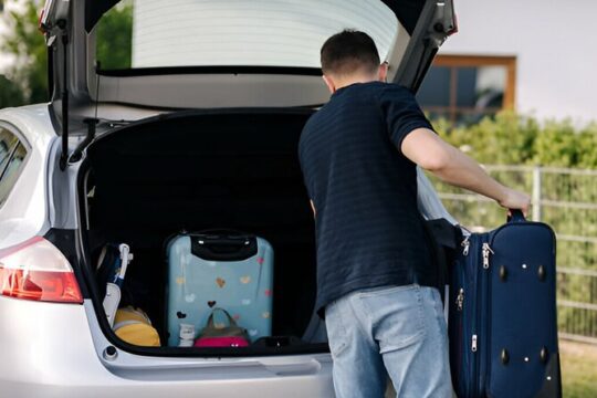 From Skarfabakki Cruise Terminal: Private Transfer to KEF Airport