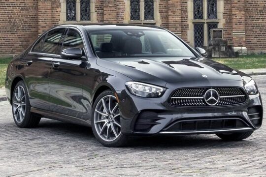 Arrival Transfer: London Airport LHR to London by Business Car