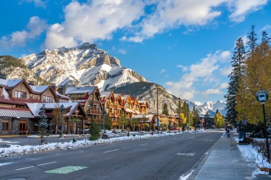 2-Day Rockies Roadrunner Tour from Vancouver finish Banff
