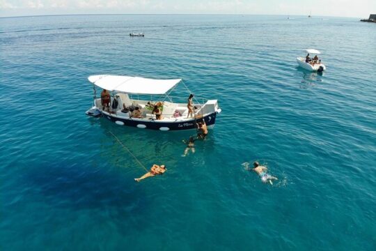 Private boat excursion along the coast of Cefalù