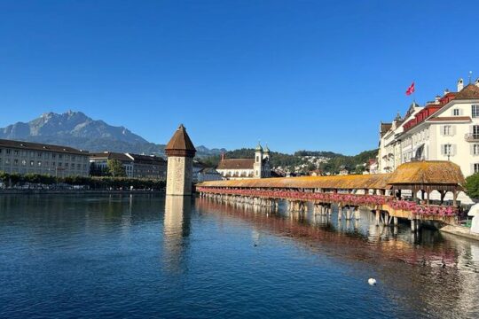 Lucerne: Private Customizable City Walking Tour