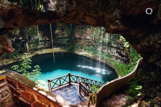 Tour to Cenotes with Snorkeling in Caleta
