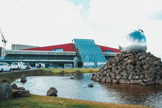Keflavik to Reykjavik One-Way Private Transfer