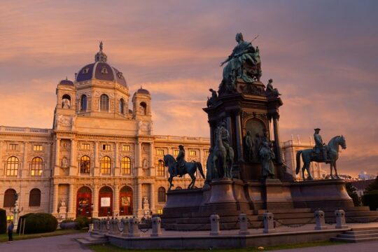 Vienna Arrival Private Transfers from Vienna Airport VIE to Vienna City