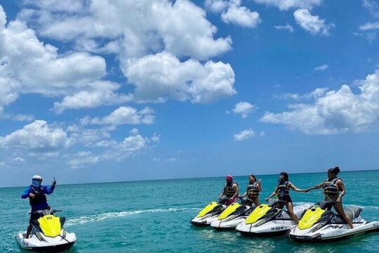 Providenciales Jet Ski Tour to Iguana Bay Island and Shipwreck