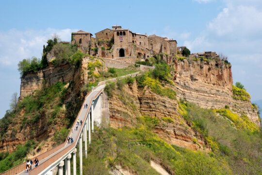 Orvieto to Civita di Bagnoregio Round Trip Shuttle Transfer