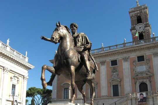 Capitol Hill and Capitoline Museums - Skip the line Private Tour
