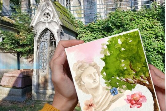 Art and tour in Père Lachaise Cemetery with artist