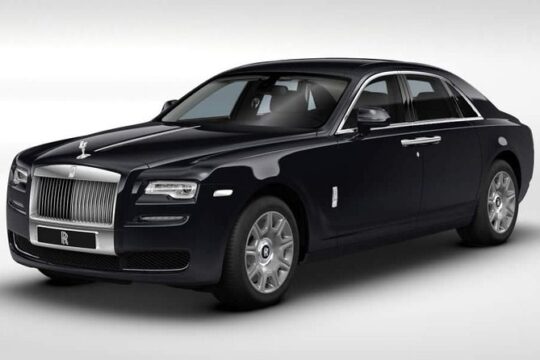 Private Arrival Transfer in a Luxury Rolls Royce from Heathrow Airport to Central London