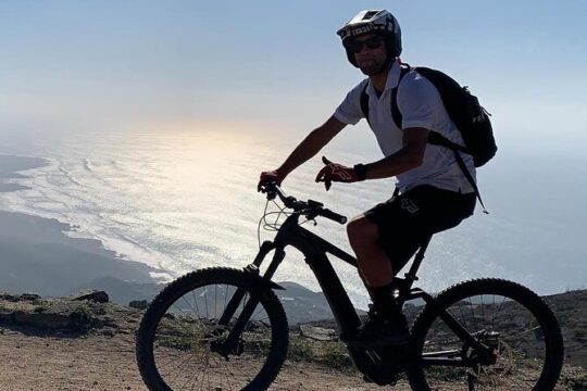 Private Electric Mountain Bike Tour in Sintra Cascais