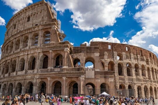 Ancient Colosseum and Roman Forum Walking Guided Tour