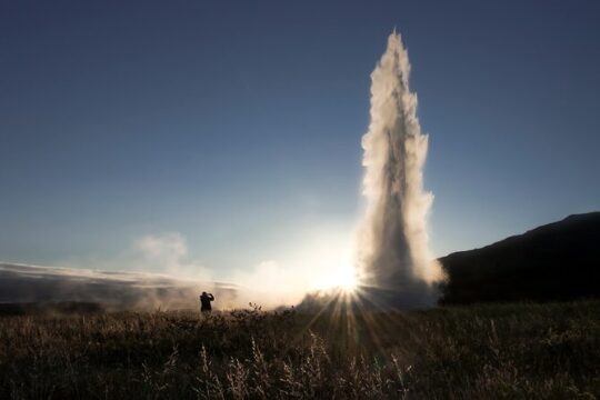 Iceland's Golden Circle in Spanish with Pickup Included