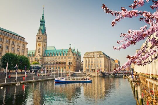 Hamburg Old Town and Hafen City Walking Tour with Audio Guide
