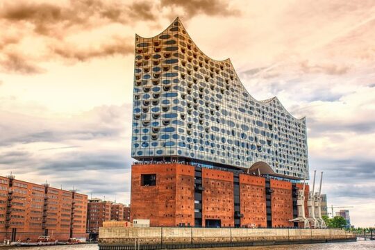 Hamburg City Tour with Hotel pick up and Drop off