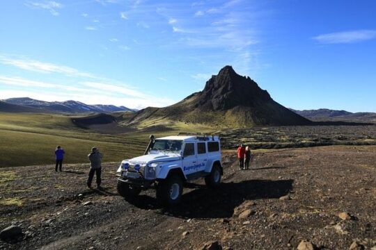 Private Superjeep Landmannalaugar and Hekla Volcano Day Trip
