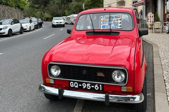 Sintra & Cascais in one day Renault 4L Tour (Full day)