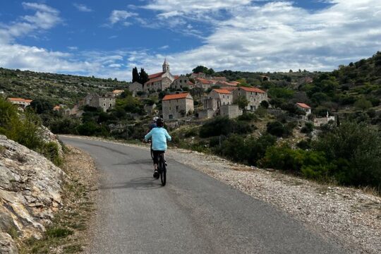 Private Hvar Island E-Bike Tour