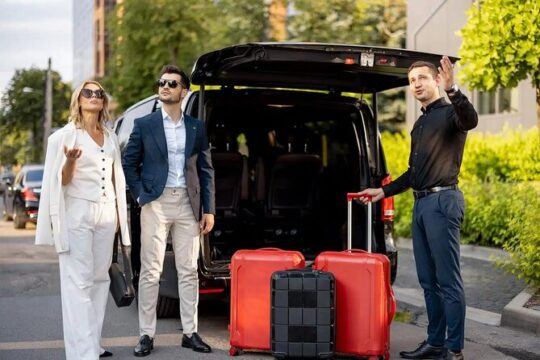 Private transfer from Paris and its CDG and Orly Airports