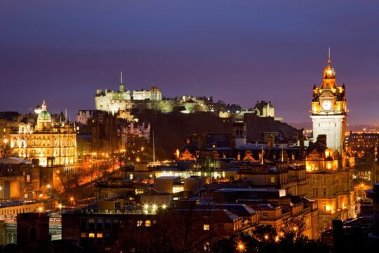 Royal Edinburgh Overnight Tour by Rail from London