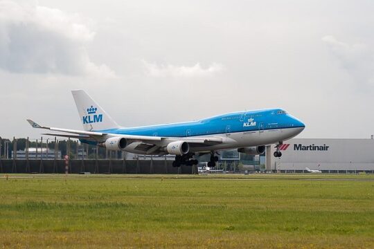 Private Amsterdam Departure Transfer to AMS Schiphol Airport