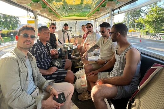 BeerBus Budapest - Sightseeing Partytour