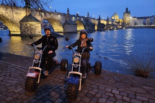 Electric Trike Night Tour in Prague - Live Guided