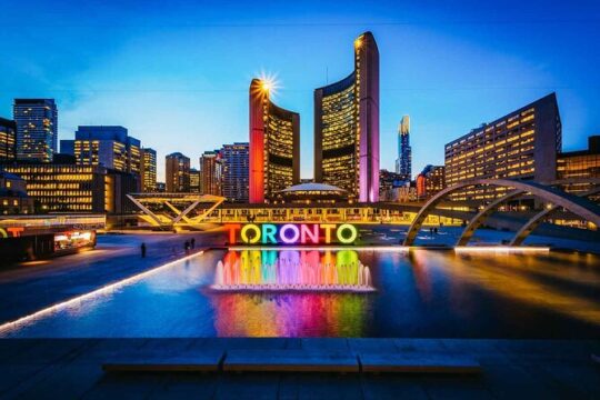 10 Hours Private City Tour in Toronto - Chartered Tour