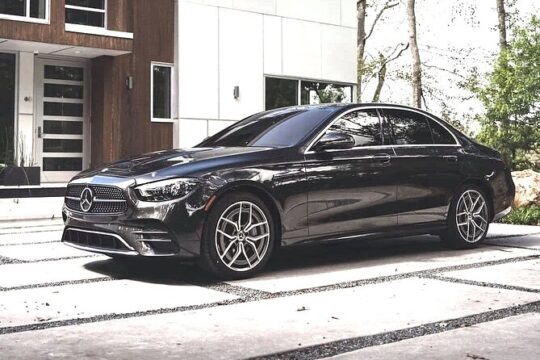 Departure Transfer: Malaga to Malaga Airport AGP by Business Car