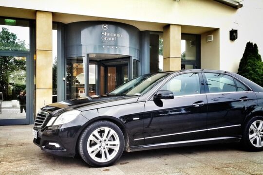 Private transfer: Krakow City - Krakow Airport