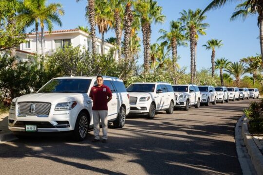 Lincoln Navigator Roundtrip Luxury Transportation