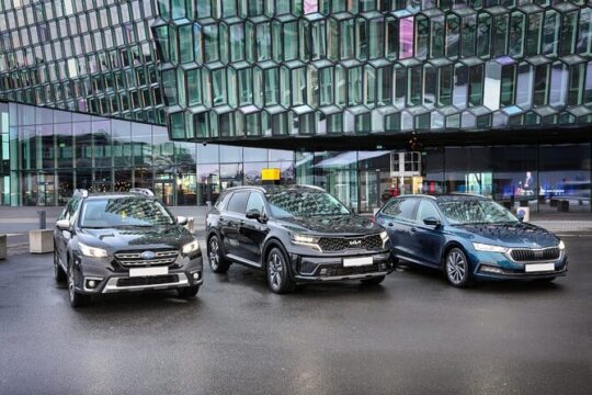 Private Transfer Reykjavik Domestic Airport To Keflavik Airport