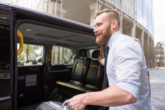 XL Faro Airport Private Transfer: Lagos, Albufeira, and Vilamoura