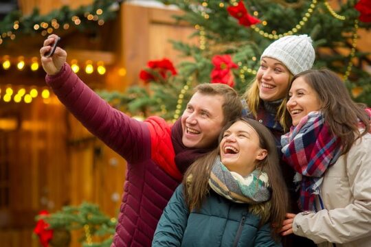 Get in the holiday spirit with a scavenger hunt by Holly Jolly Hunt in Branson