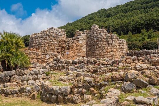 Alghero: Nuraghe Palmavera and Porto Conte Park small group Tour