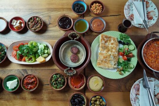 Private Brunch,Dinner & Nightlife Tour in a most popular District