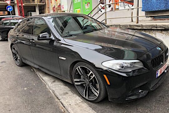 Transfer from Tbilisi airport with luxury BMW car